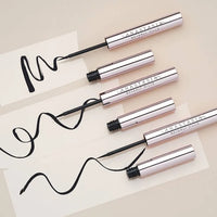 ANASTASIA BEVERLY HILLS - Liquid Liner - Eyeliner Liquide